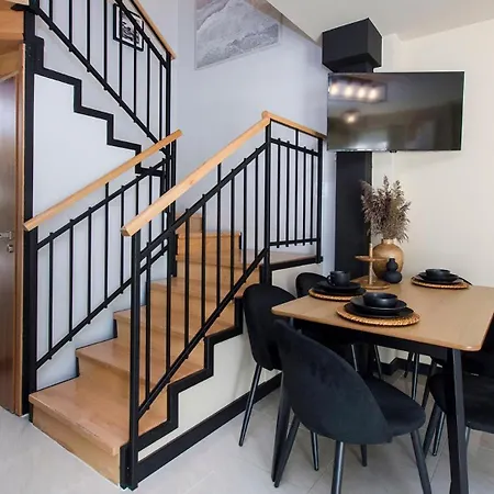Apartment Dwupoziomowe Na Starym Miescie Two-story Old Town Retreat *